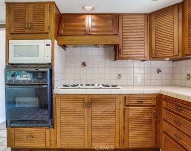 1307 Mackay Lane - Photo Thumbnail 21