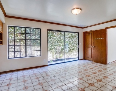 1307 Mackay Lane - Photo Thumbnail 26
