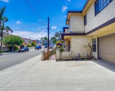 1307 Mackay Lane - Photo Thumbnail 3