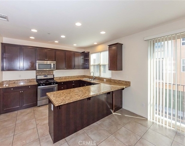 12011 Millennium Park Court - Photo Thumbnail 9