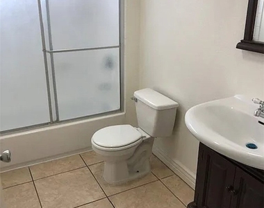 130 E 95th Street - Photo Thumbnail 10