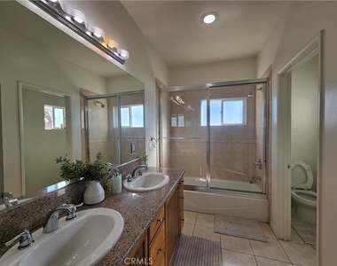 8026 Telegraph - Photo Thumbnail 18