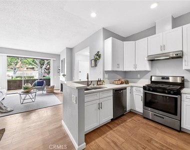 8615 Meadow Brook - Photo Thumbnail 4