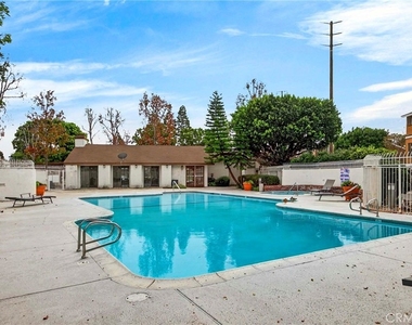 8615 Meadow Brook - Photo Thumbnail 25