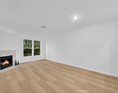 8 Open View Lane - Photo Thumbnail 2