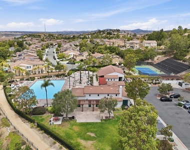 344 Plaza Los Osos - Photo Thumbnail 2