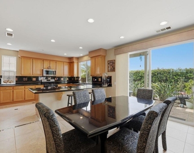 344 Plaza Los Osos - Photo Thumbnail 7