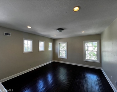 50 Lyon Ridge - Photo Thumbnail 12