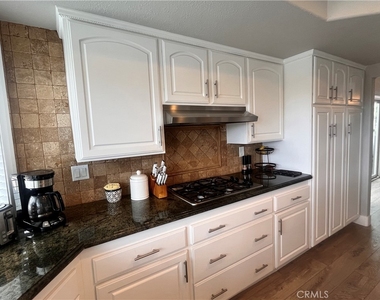 26491 Loma Verde - Photo Thumbnail 9