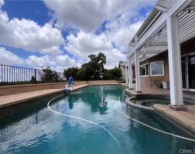 26491 Loma Verde - Photo Thumbnail 4