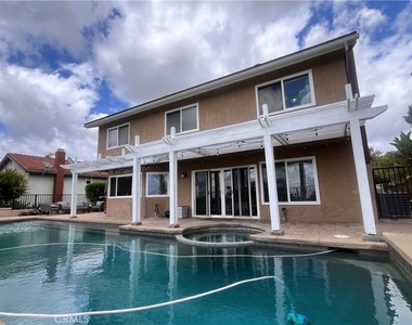 26491 Loma Verde - Photo Thumbnail 17