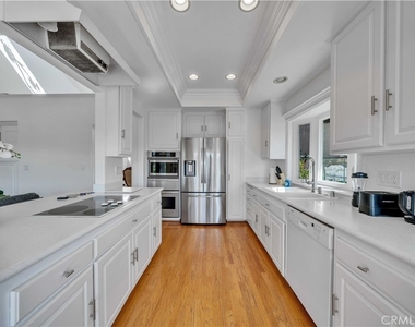 28651 Placida Avenue - Photo Thumbnail 10