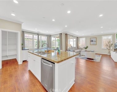 75 Gardenstone Path - Photo Thumbnail 8