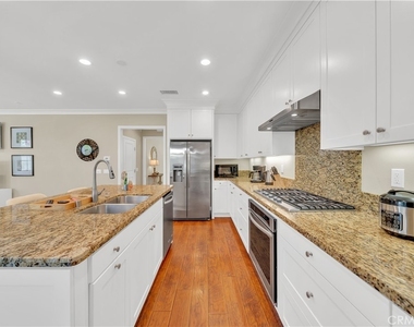 75 Gardenstone Path - Photo Thumbnail 9