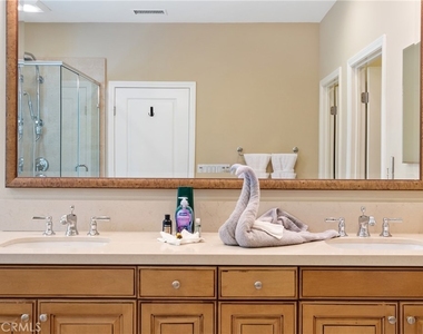 61 Crestwick - Photo Thumbnail 23