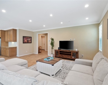 61 Crestwick - Photo Thumbnail 2