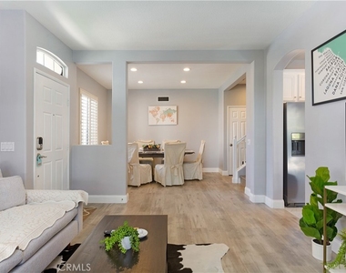 205 Cherrybrook Lane - Photo Thumbnail 3