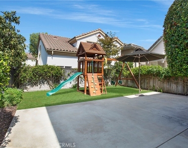 205 Cherrybrook Lane - Photo Thumbnail 13
