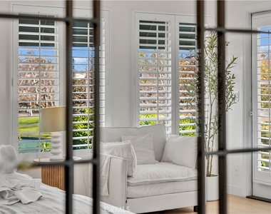21 Lakefront - Photo Thumbnail 34