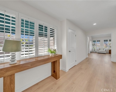 21 Lakefront - Photo Thumbnail 30