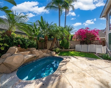 20 Coldbrook - Photo Thumbnail 32