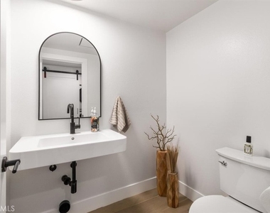 4912 Seapine Circle - Photo Thumbnail 14