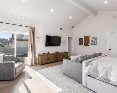 4912 Seapine Circle - Photo Thumbnail 23