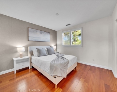 17 Riveroaks - Photo Thumbnail 12