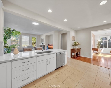 17 Riveroaks - Photo Thumbnail 7
