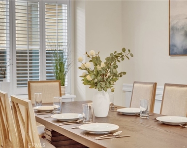 17 Riveroaks - Photo Thumbnail 2