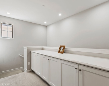 101 Thornhurst - Photo Thumbnail 14