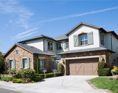 4731 Oceanridge Drive - Photo Thumbnail 24