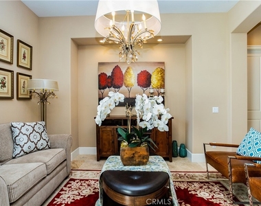 4731 Oceanridge Drive - Photo Thumbnail 2