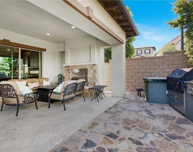 4731 Oceanridge Drive - Photo Thumbnail 27
