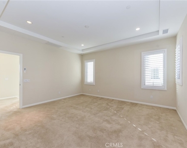 67 Elmdale - Photo Thumbnail 11
