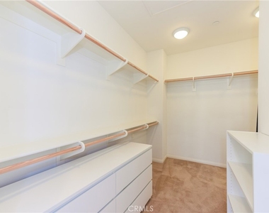 67 Elmdale - Photo Thumbnail 15