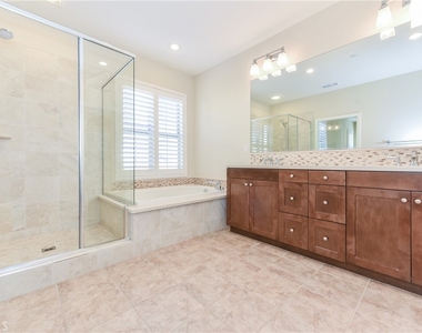 67 Elmdale - Photo Thumbnail 14