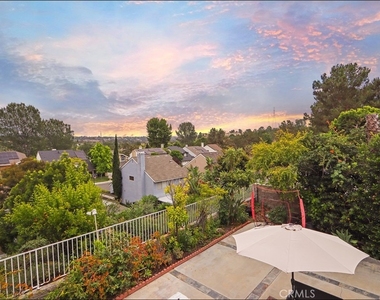 18 Parkwood - Photo Thumbnail 1