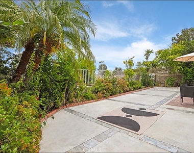 18 Parkwood - Photo Thumbnail 24