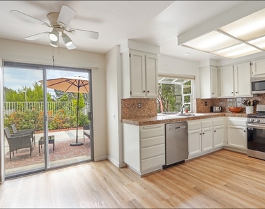 18 Parkwood - Photo Thumbnail 8