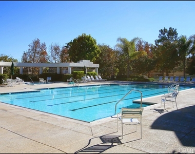 18 Parkwood - Photo Thumbnail 31