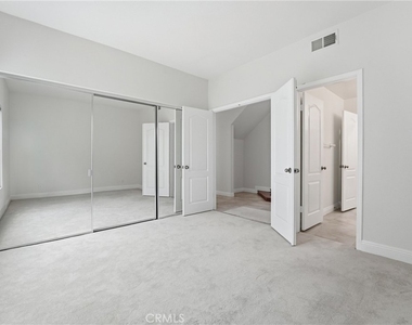 23302 Vista Carillo - Photo Thumbnail 30