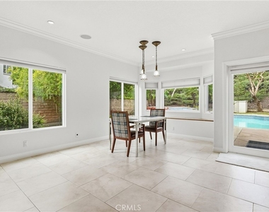 23302 Vista Carillo - Photo Thumbnail 7