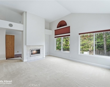 23302 Vista Carillo - Photo Thumbnail 24