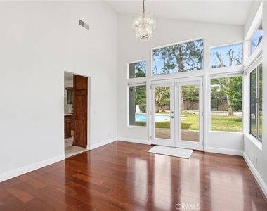 23302 Vista Carillo - Photo Thumbnail 4