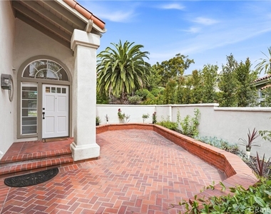 23302 Vista Carillo - Photo Thumbnail 34