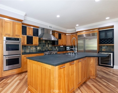 1417 Sea Ridge Drive - Photo Thumbnail 6
