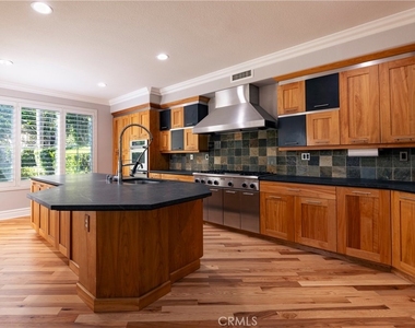 1417 Sea Ridge Drive - Photo Thumbnail 4