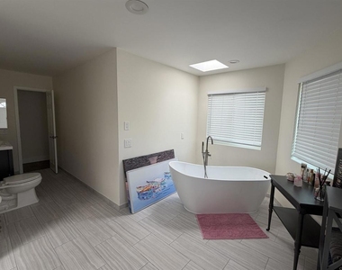 911 Dale Ct - Photo Thumbnail 15