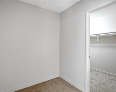 31318 Club Vista Ln - Photo Thumbnail 16
